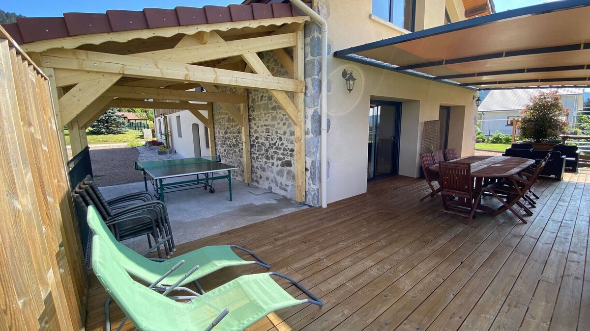 Vagney Cottage | Spacious cottage for 10 in Vagney - Sauna, games, near Gérardmer