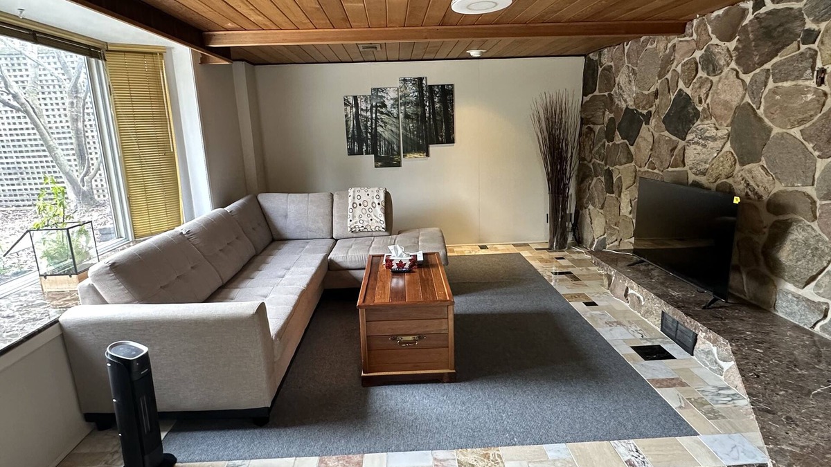 Bayview Village House | Spacious cottage style ground level unit