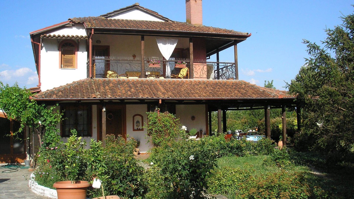 Almopia Cottage | Spacious country house with pool near Loutraki, Pella