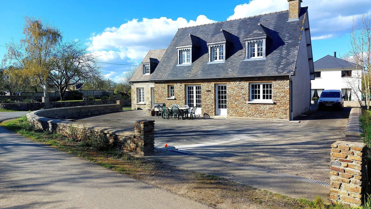 Precey Cottage | Spacious country house 12 km from Mont Saint-Michel
