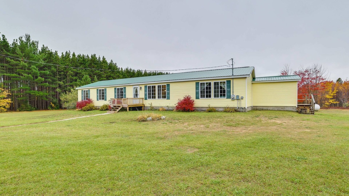 De Tour Village House | Spacious De Tour Village Home Near Lake Huron!