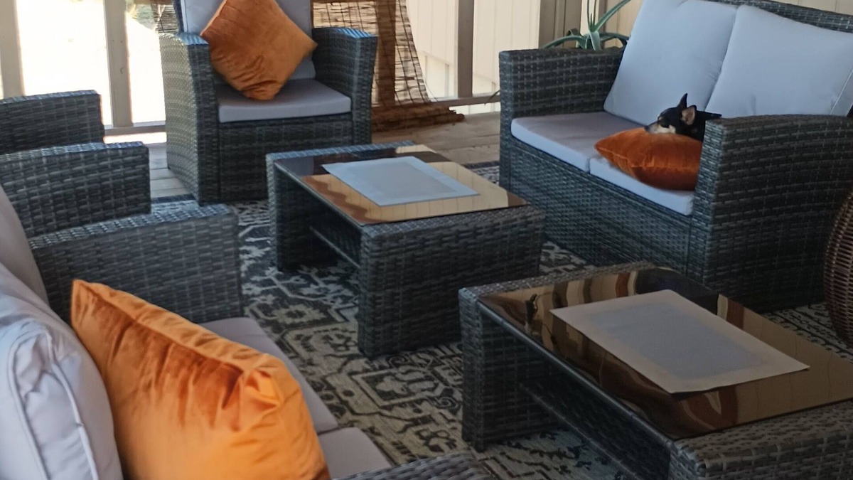 Marathon House | Spacious desert abode ready for you! Centrally located between BBNP and Davis Mt