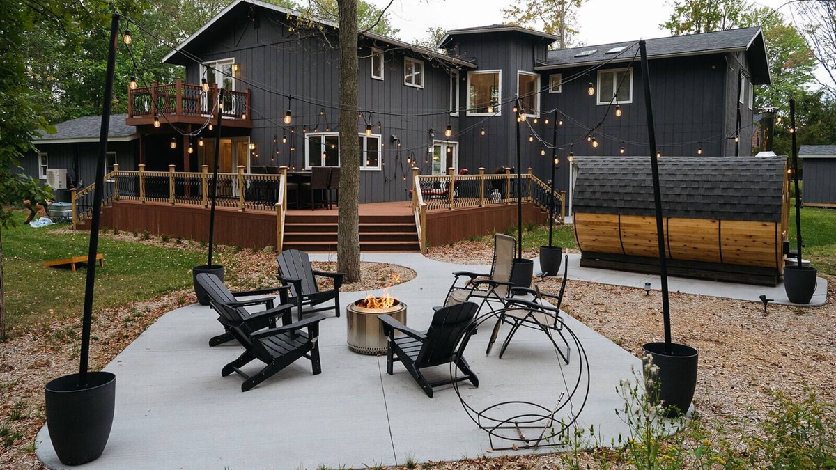 Bellaire House | Spacious Downtown Home with Private Dock, Large Decks, Solo Stove Firepit, Sauna