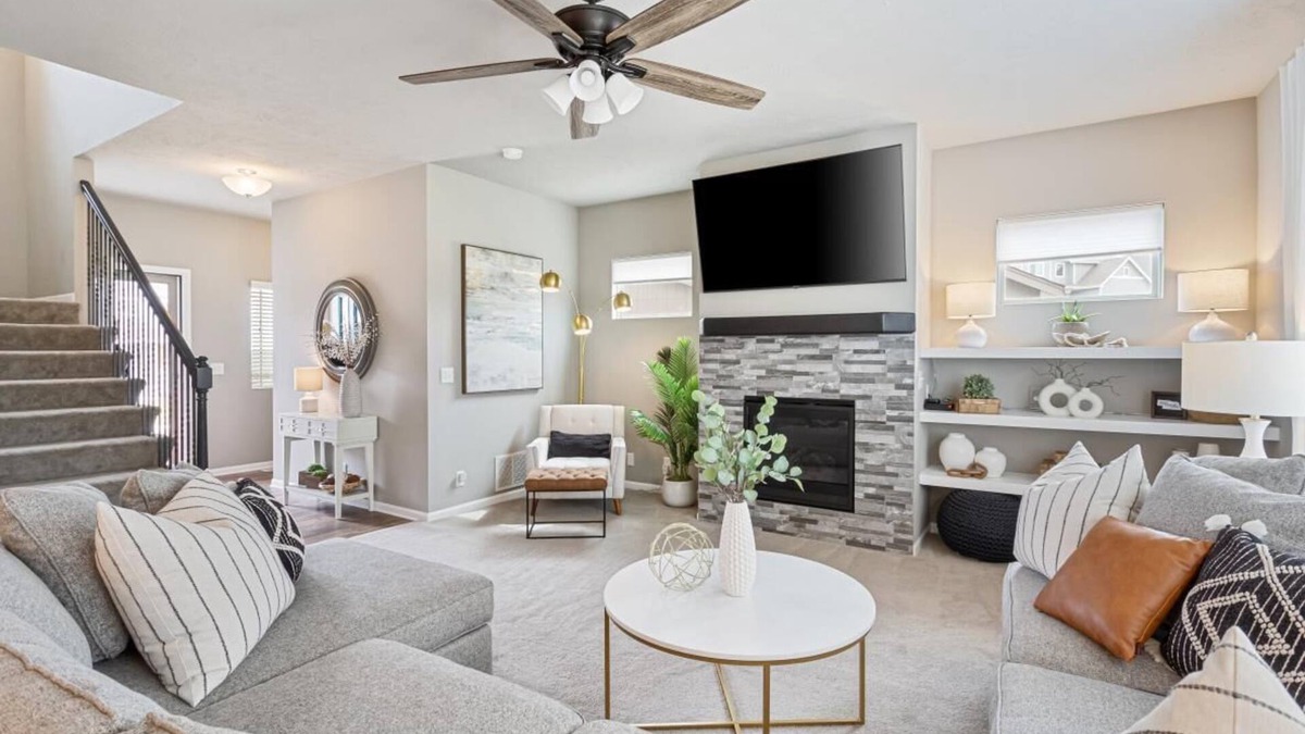Omaha House | Spacious Elkhorn, West Omaha Home. Quiet and safe neighborhood. Newer Build