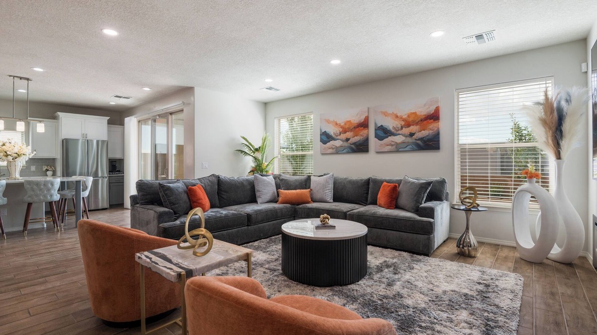 Northeast Heights House | Spacious Family Friendly 5BR Retreat Sandia Views Movie Lounge + Fenced Yard