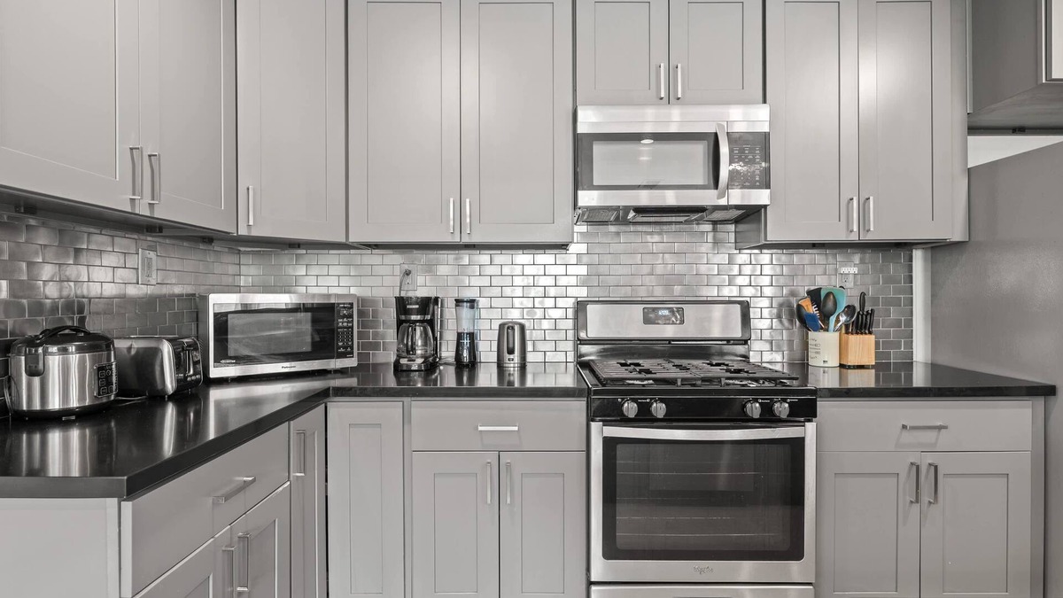 Walnut Valley House | Spacious Family Friendly House in Central Location