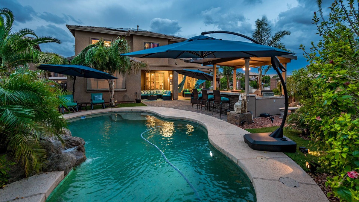 Orchards House | Spacious, family-friendly getaway w/a private pool, outdoor kitchen, game room