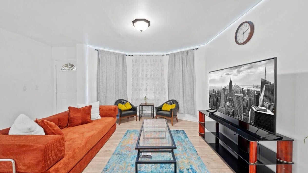 Constable Hook House | Spacious, Family-Ready Stay Minutes from Manhattan