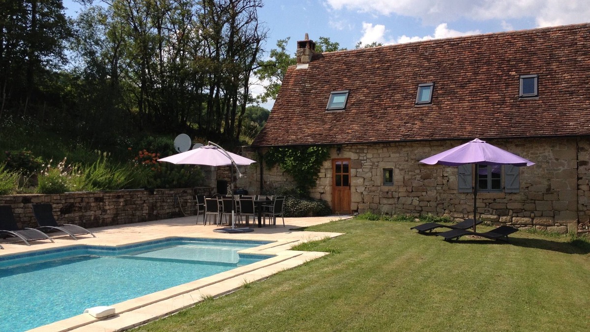 Meyssac House | Spacious farmhouse with private heated pool close to Collonges la Rouge