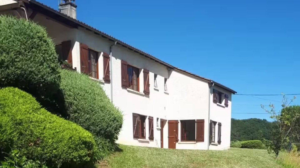 Saint-Michel-Loubejou House | Spacious gîte with swimming pool for 5 people