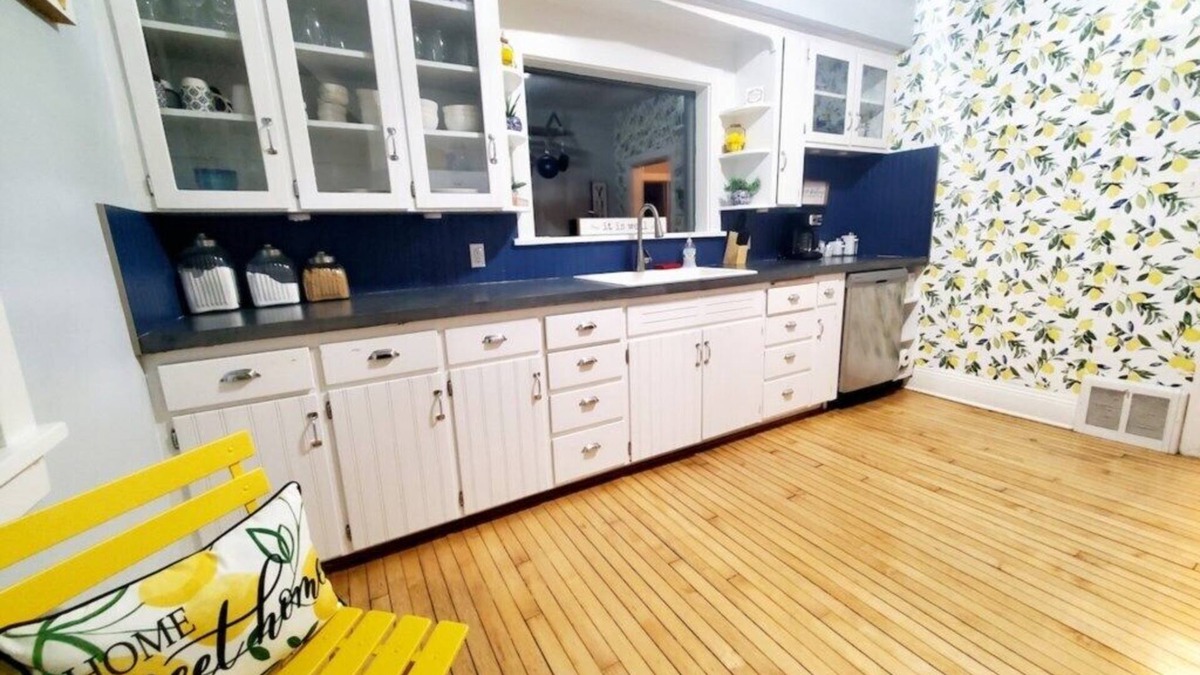 Alpena House | Spacious|Full Kitchen|Firepit|Office