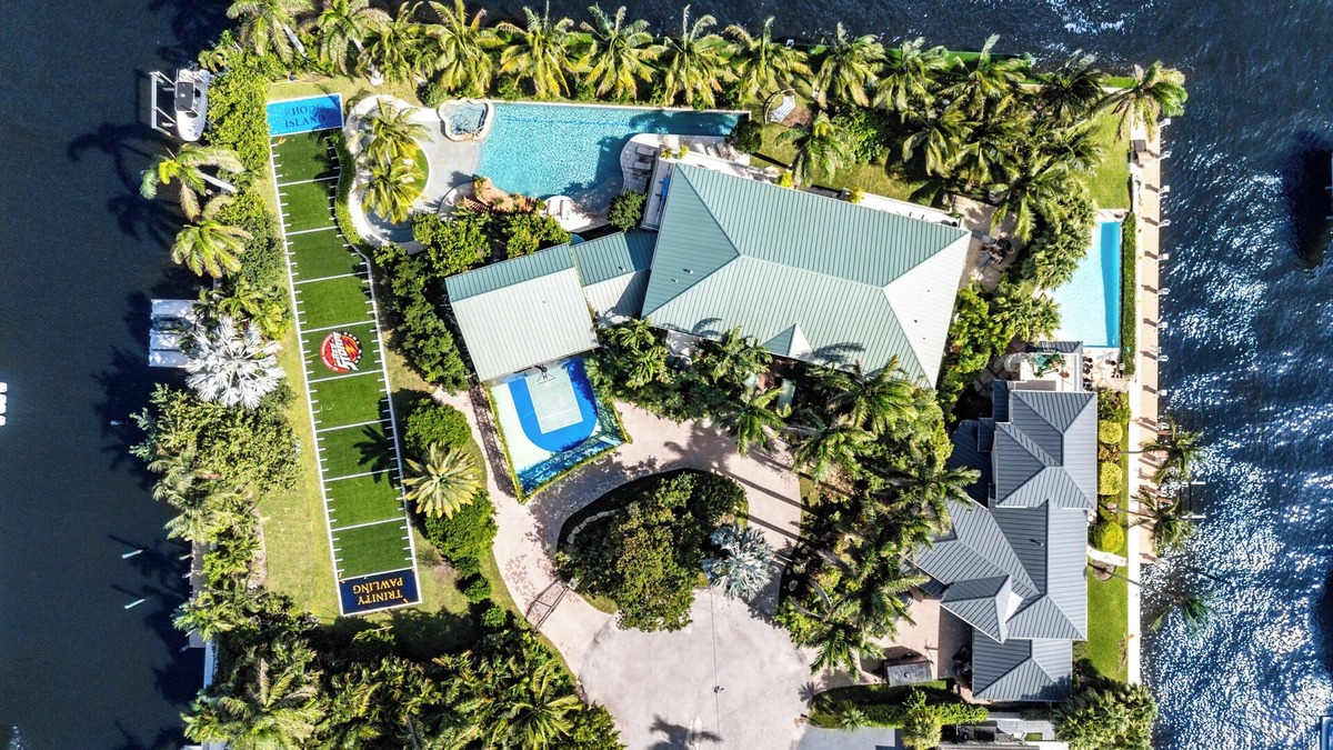 Delray Beach House | Spacious Gated Estate In Charming Delray Beach