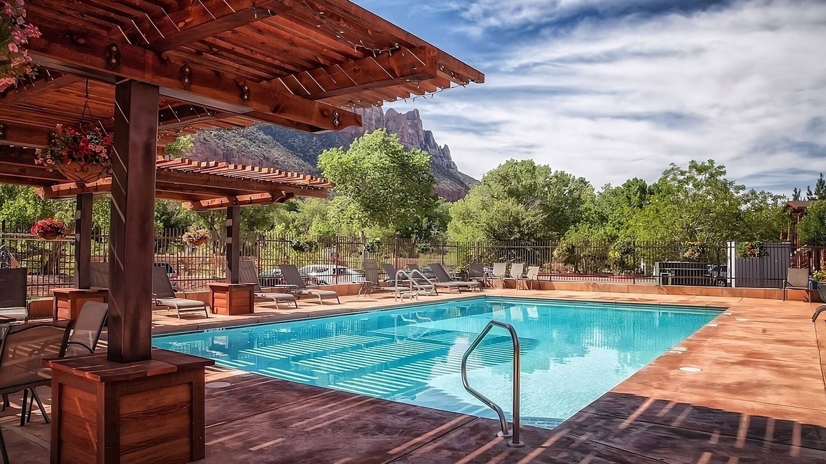 Zion National Park South Entrance Hotel | Spacious Good-Value Accommodation, with Swimming Pool, Near Sorella Gallery