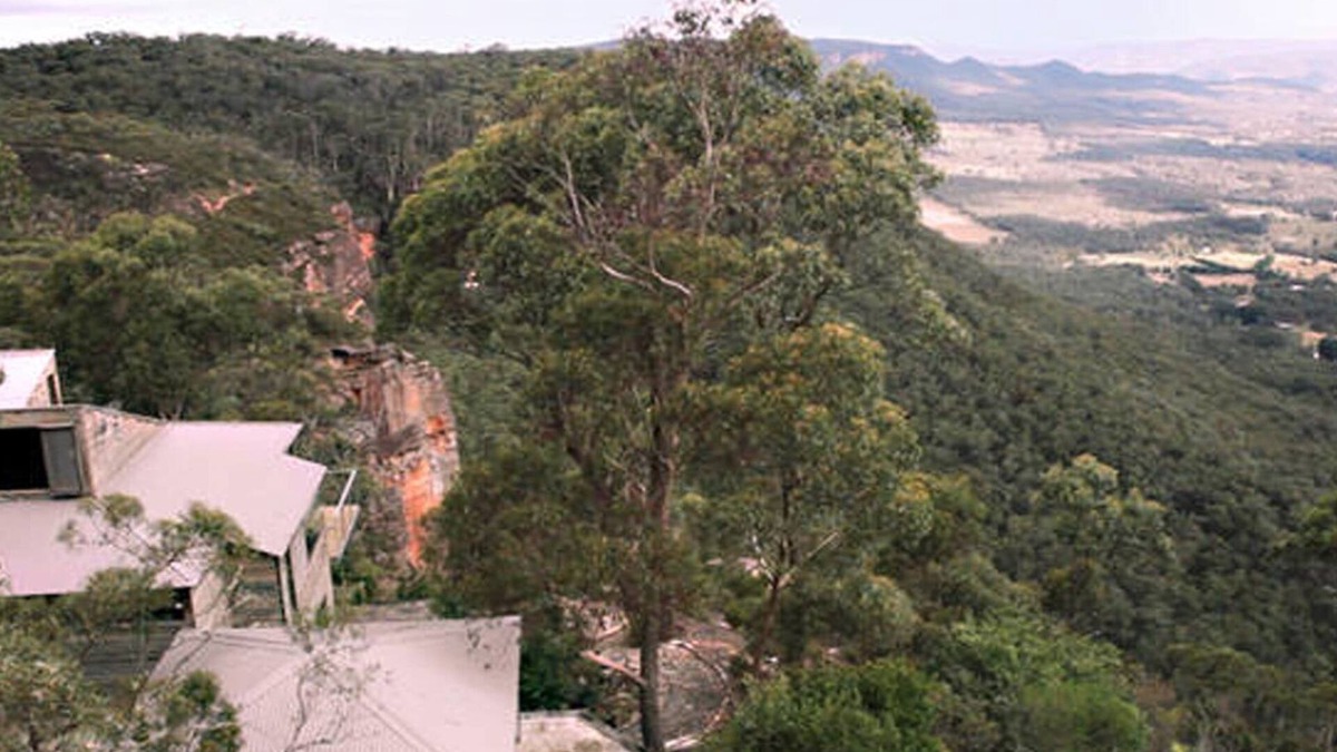 Mount Victoria House | SPACIOUS GRANDVIEWHAUS, WITH SPECTACULAR VIEWS, MT VICTORIA NEAR BLACKHEATH