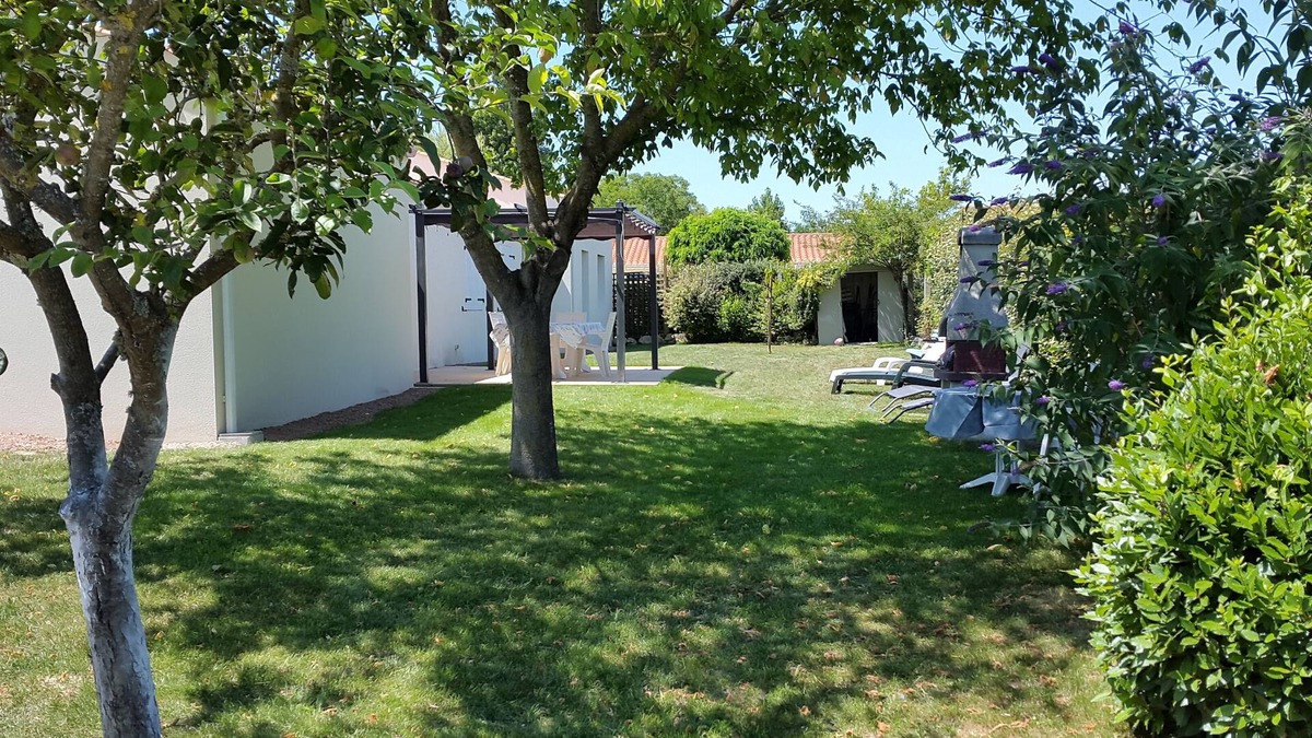 Olonne-sur-Mer Villa | Spacious house in a quiet location between sea and forest