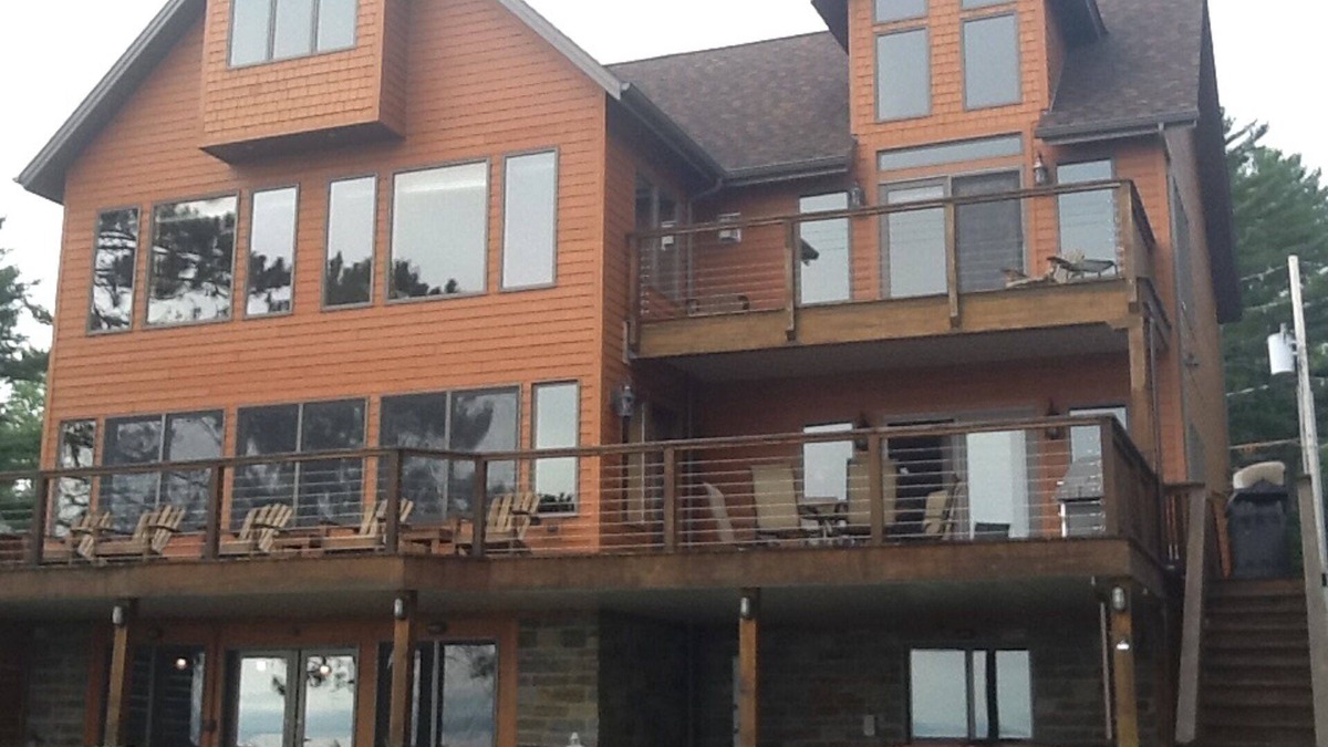 Mayfield House | Spacious Home: Great For Family Vacation!