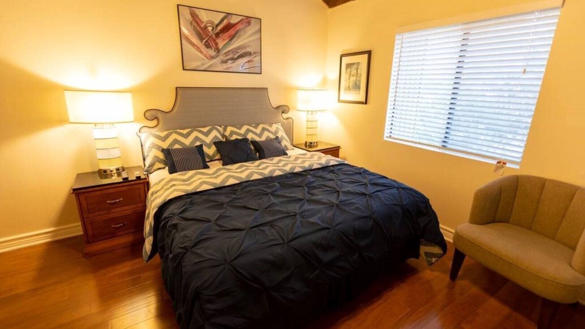 Hermosa Village House | Spacious home in Anaheim 2bedrooms,2.5bathrooms -Ideal for corporate housing