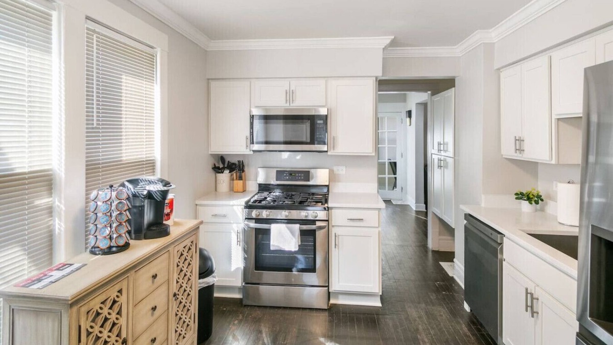 Libertyville House | Spacious Home in DT Libertyville Near Naval Base
