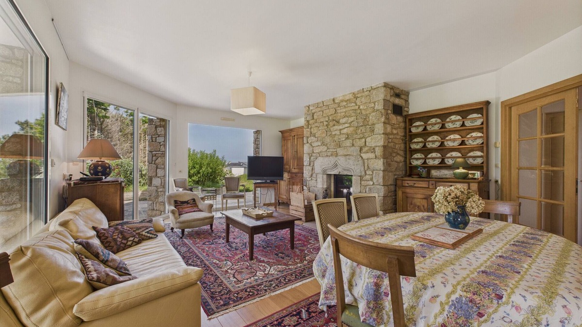 Trevou-Treguignec House | Spacious house for 7 adults and 1 child - sea view