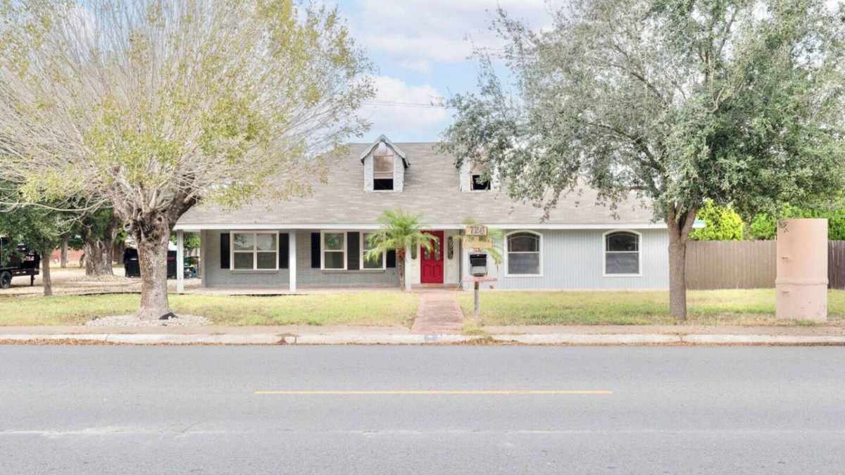 Pharr House | Spacious House by TopGolf Pharr