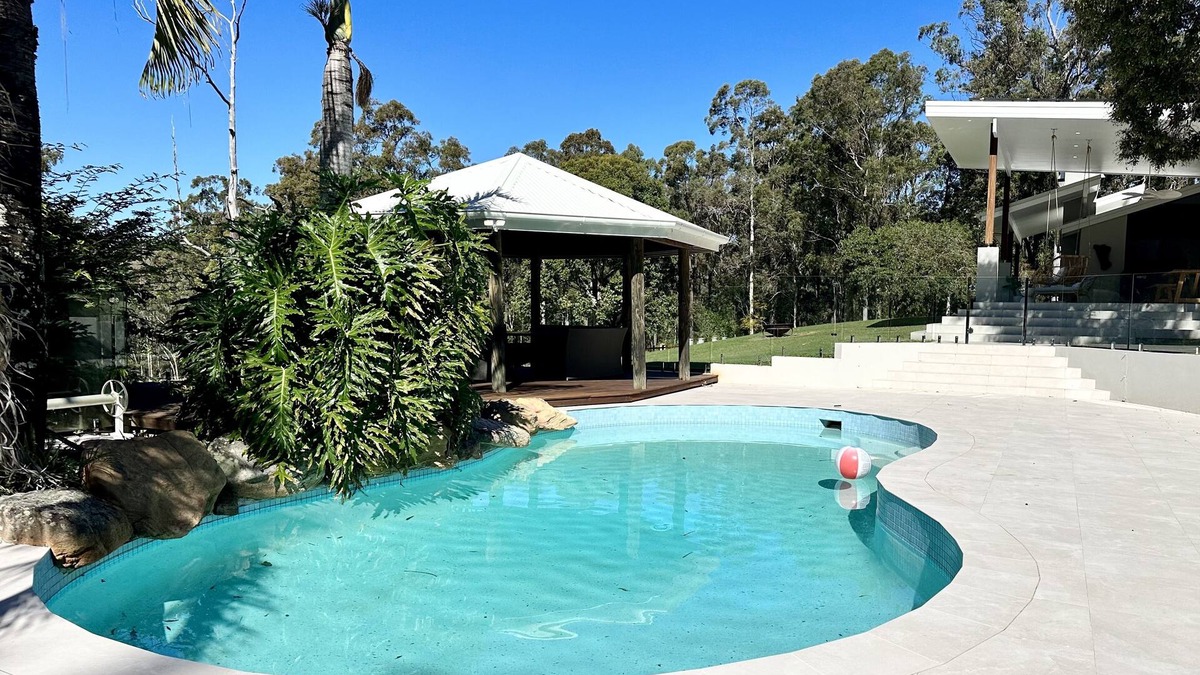 Burbank House | Spacious House for Family & Friends