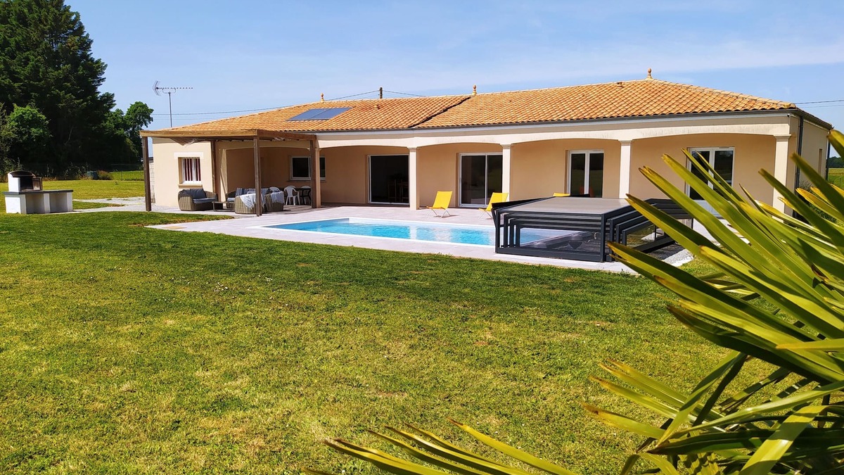 Sainte Gemme Villa | SPACIOUS HOUSE IN PEACE WITH POOL