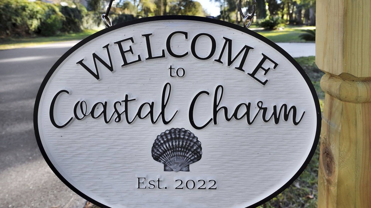 Yulee House | Spacious house just minutes from the beach and downtown