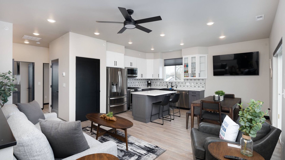 Four Corners Condo | Spacious & Industrial Condo - Perfect for the Whole Gang! Dogs Ok & Great Rates!