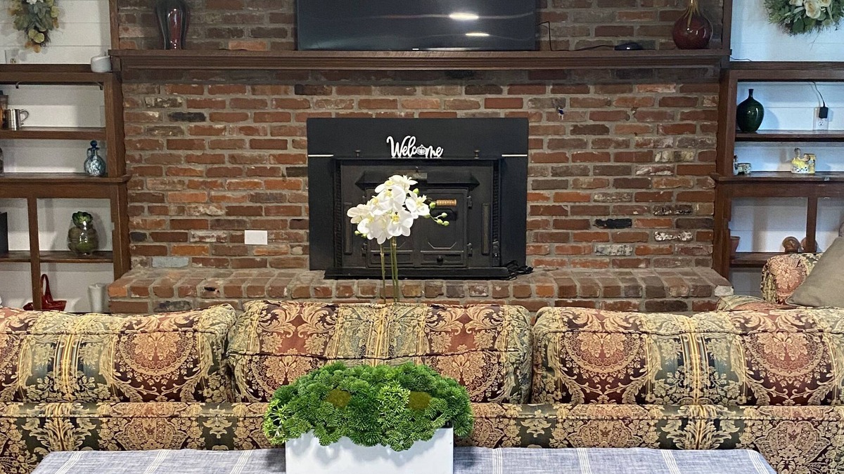 Mount Washington House | Spacious Kentucky Home in the Heart of Derby and Bourbon Country
