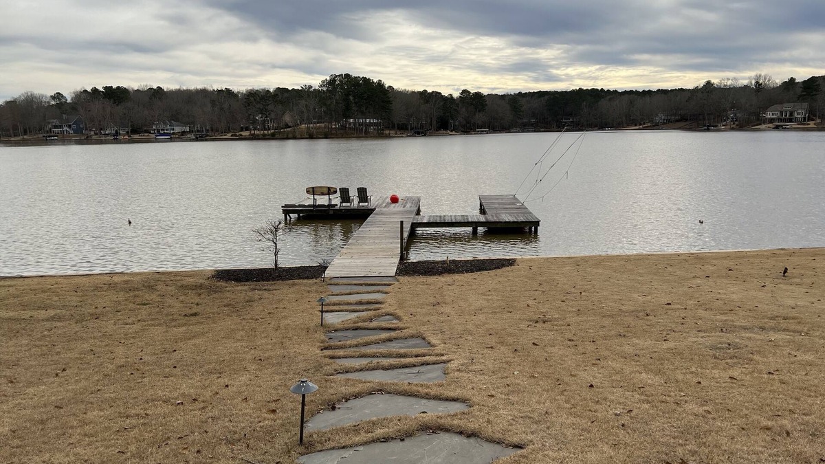 Misty River House | Spacious lakefront home with room for entertaining.