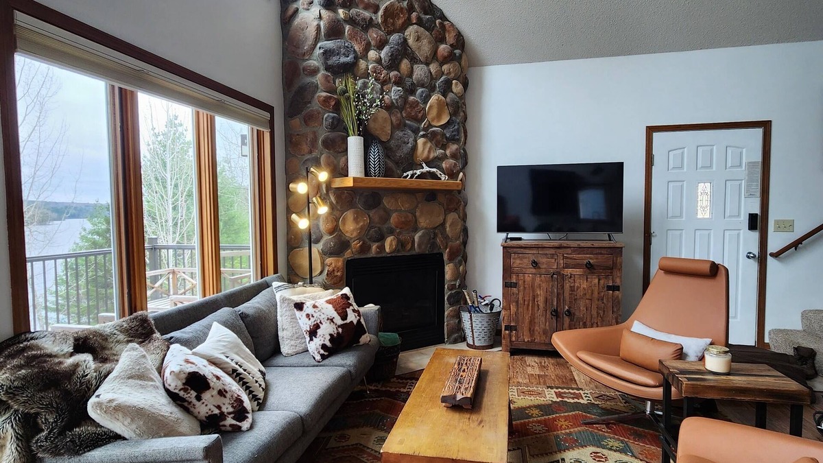 Biwabik Villa | Spacious Lakefront Villa, 4 Bed/3 Bath, Ski/Golf/Fish/4 Season Trails