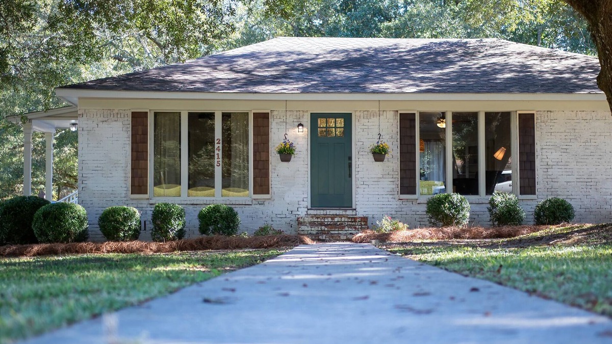 Laurel House | Spacious Laurel Home Near Historic DIstrict
