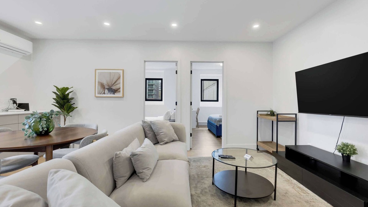 Griffintown Apartment | Spacious-Lux 3-Bedroom Gem in MTL + Terrace