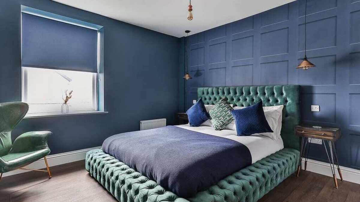 Sheffield House | Spacious Luxe Pad+Games Room-Walk to town