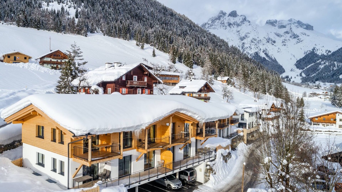 Werfenweng Apartment | Spacious & luxurious apartment with sauna near ski lift