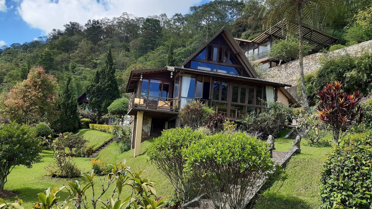 Bedugul Villa | Spacious, Luxurious Lake Cabin in the Fresh Mountain Air of Bedugul