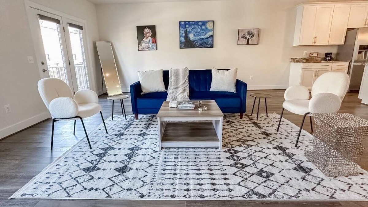 Ashburn House | Spacious Luxury at One Loudoun