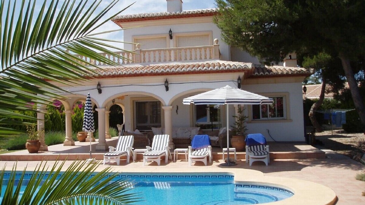 Costa Nova Villa | Spacious luxury private villa near sea and beaches with private pool