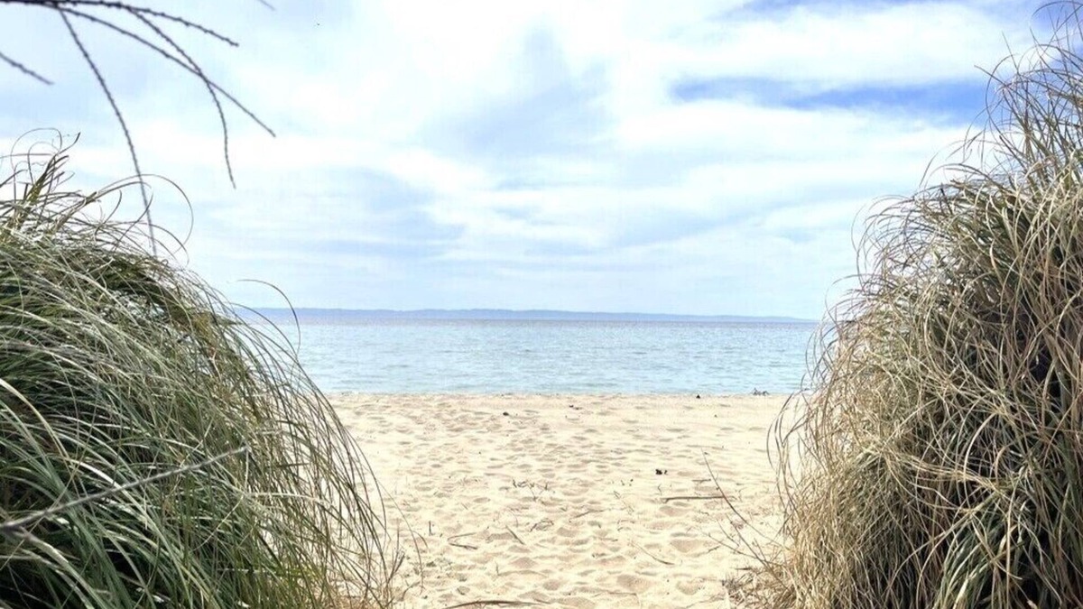 Elia House | Spacious Maisonette on the "eu Blue Beach" of Kalogria in Sithonia, Greece num1