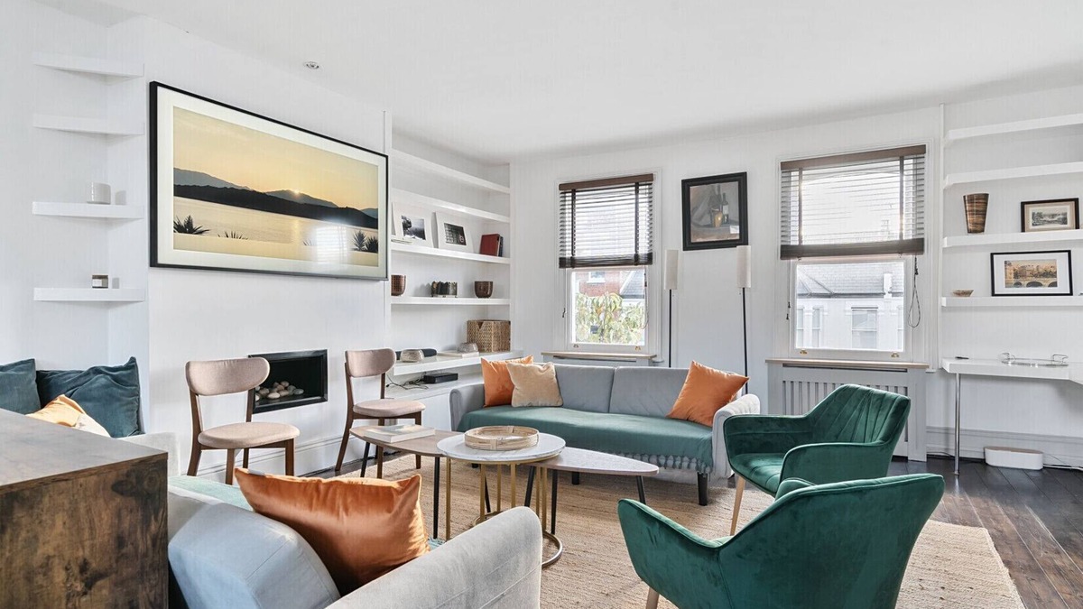Avonmore and Brook Green Apartment | Spacious maisonette in Kensington Olympia