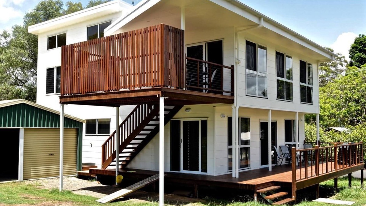 Boreen Point Apartment | Spacious, modern designed private apartment