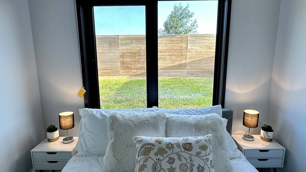 Pakenham House | Spacious modern family home