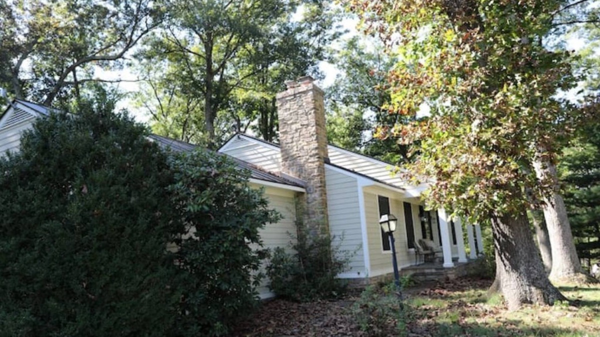 Middleburg House | Spacious Modern Home on Middleburg Horse Farm