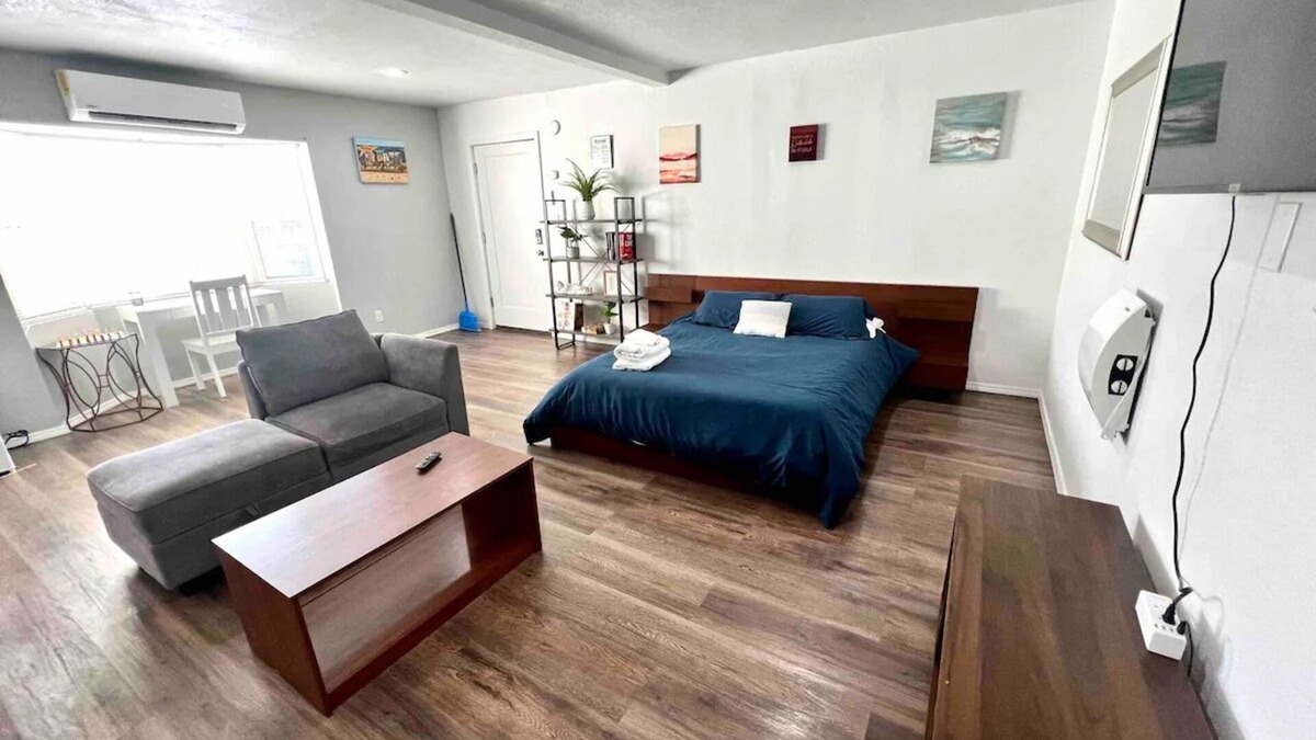 El Paso Apartment | Spacious & Modern Loft - Remodeled, Near Ft. Bliss Unit 2n