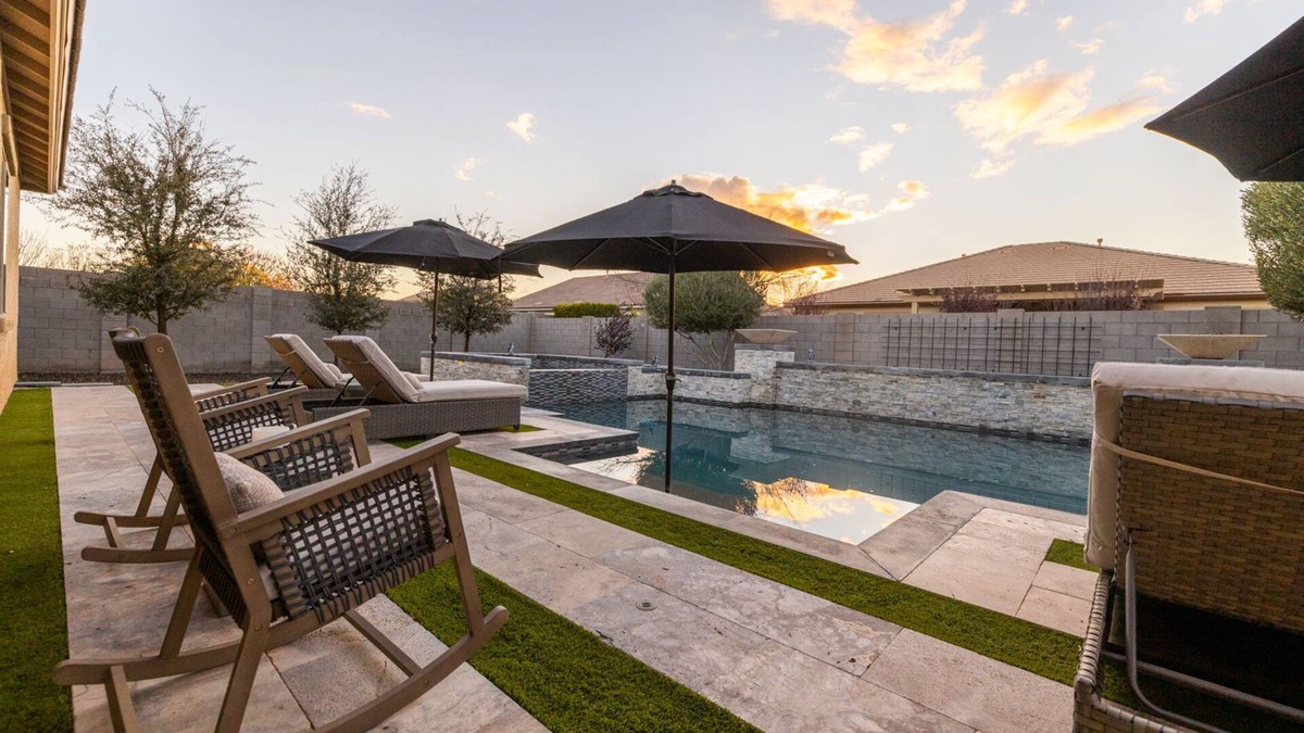 Queen Creek House | Spacious Monthly Stay: Heated Pool, Spa, Sleeps 14
