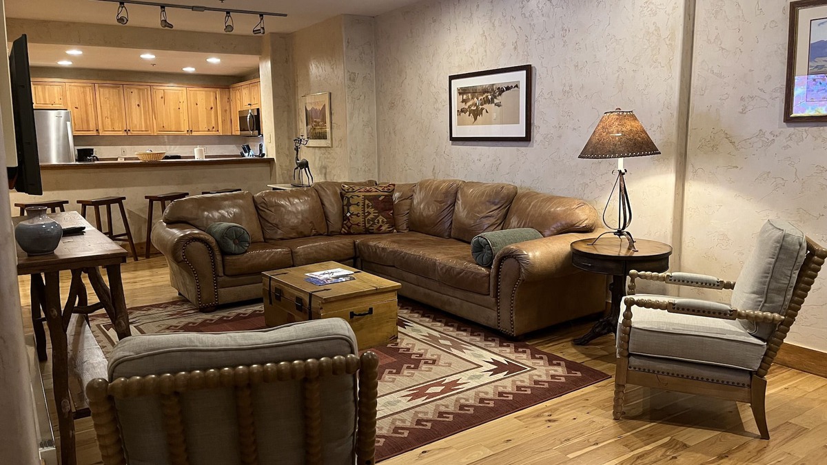 Mountain Village Condo | Spacious Mountain Village 1 BDR Condo with Pool and Hot Tub Access
