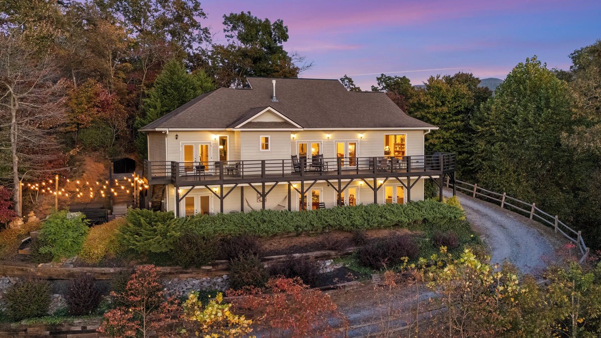 Marble House | Spacious Mountain Retreat with Stunning Views of the Blue Ridge Mountains