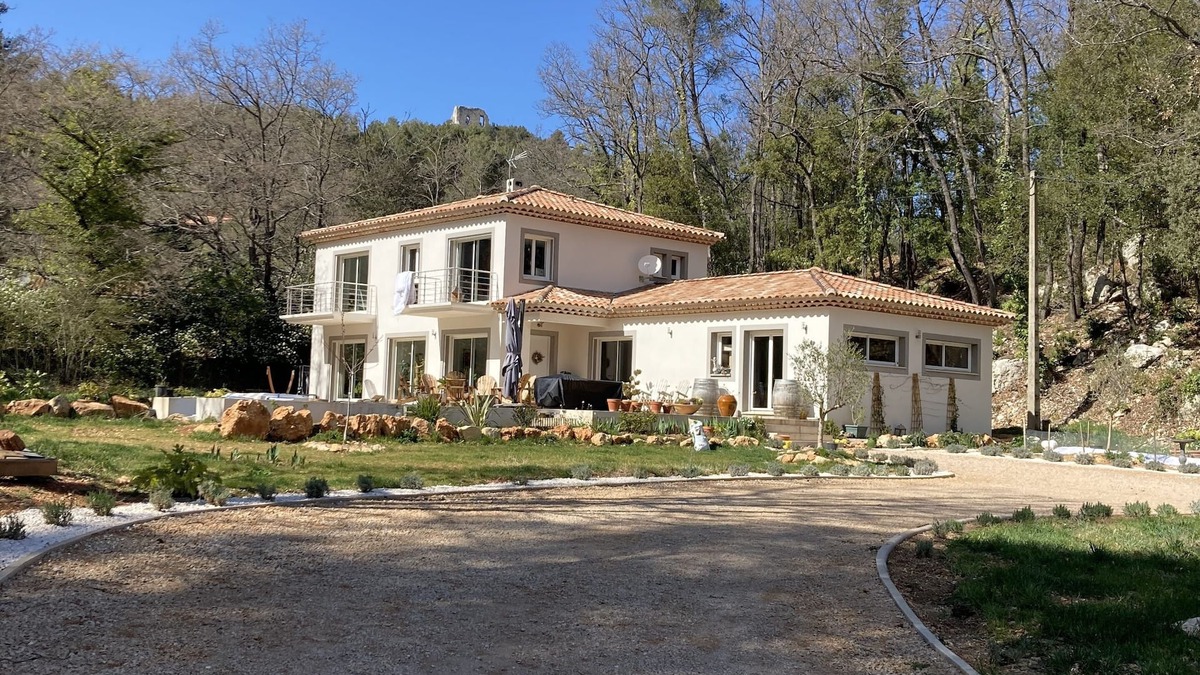 Nans-les-Pins House | Spacious new villa in an exceptional setting!