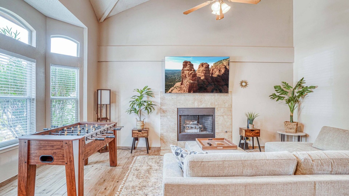 Northeast El Paso House | Spacious Northeast El Paso retreat near Franklin Mountains and Fort Bliss