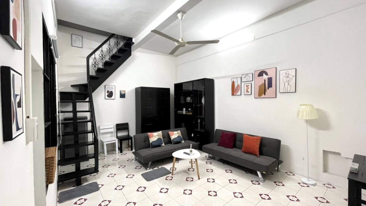 Đien Bien Apartment | Spacious Old Quarter 2-floor Duplex apartment next to Hanoi Train cafe Street